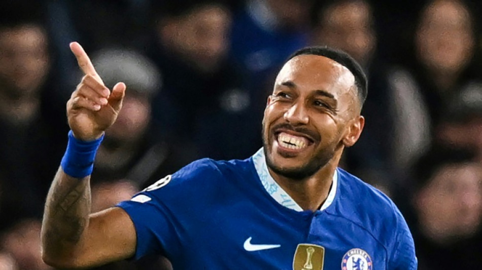 Chelsea swat aside AC Milan to revive Champions League bid