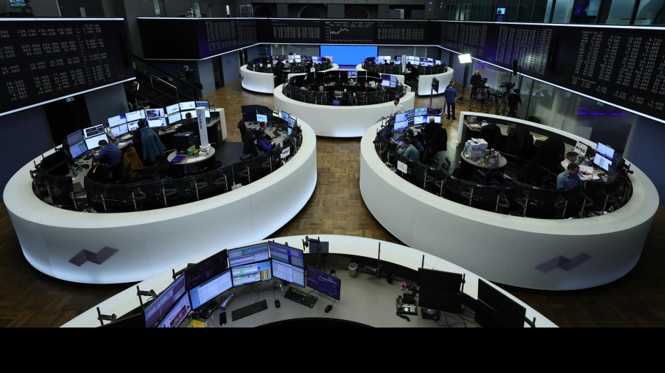 Borsa: l'Europa apre contrastata tra le trimestrali e le tensioni Usa-Iran