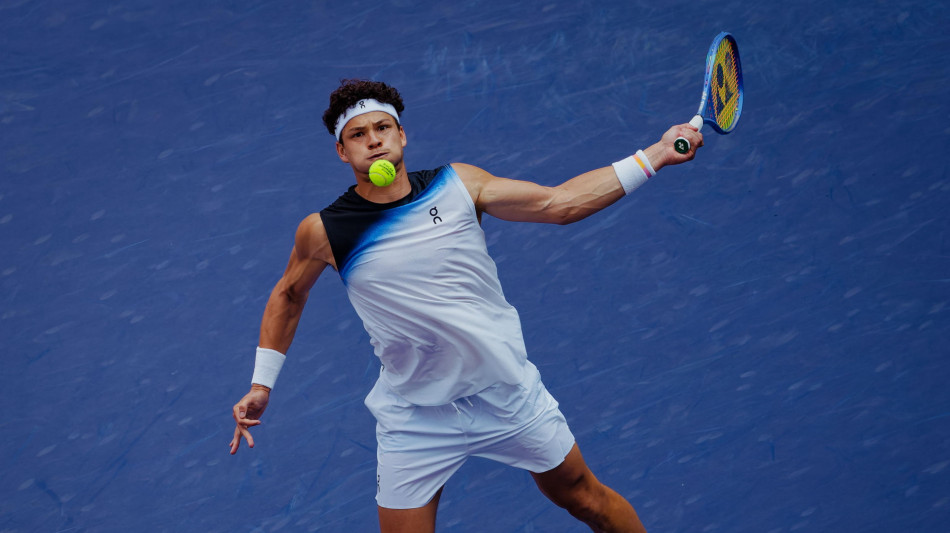 Tennis: Shelton fuori a Shanghai, de Minaur agli ottavi