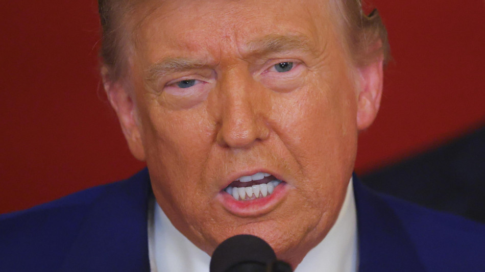 Trump apre a cambio di regime a Teheran