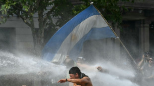 Milei labor law reforms spark clashes in Buenos Aires 