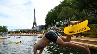 "30 ans que j'attends ça!": à Paris, premières baignades dans la Seine sous étroite surveillance