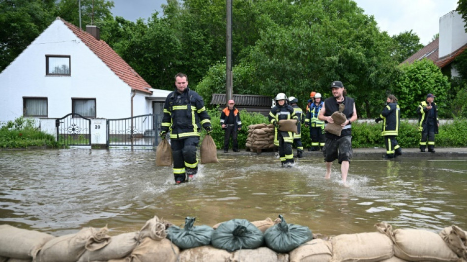 Hochwasserlage in Teilen S&uuml;ddeutschland spitzt sich zu: Weitere Gemeinden evakuiert