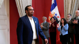 Chile aprueba una ley que proh&iacute;be el uso de celulares en colegios