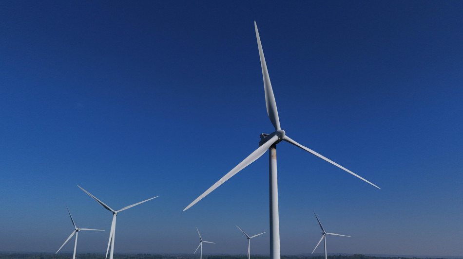 Rinnovabili al 47,5% dei consumi elettrici in Ue nel 2024