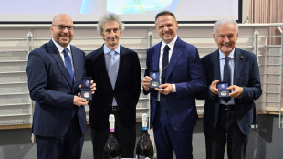 Ipzs, nuove fascette anticontraffazione su bottiglie di Prosecco