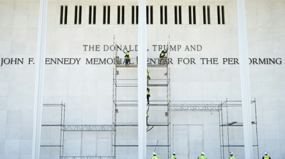 Richter h&auml;lt an Beschluss fest: Trumps Name muss von Kennedy Center entfernt werden