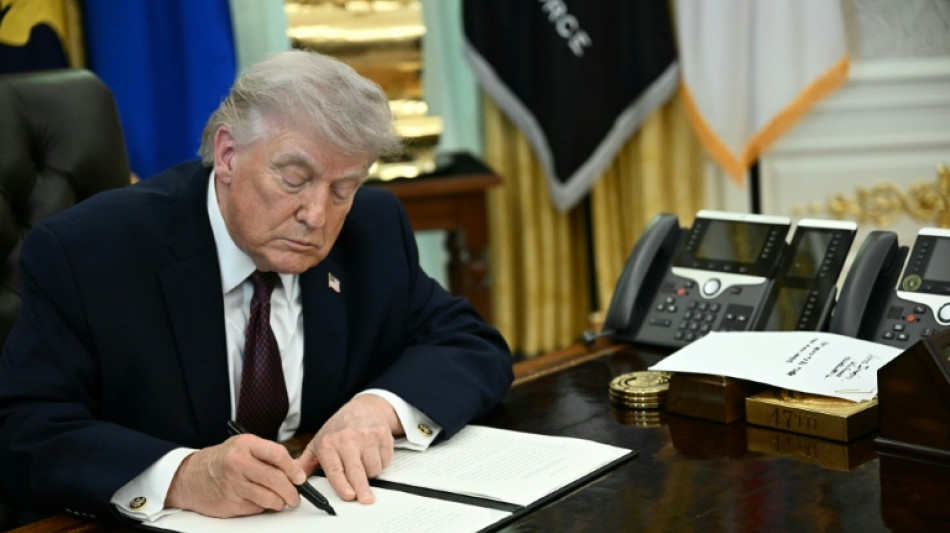 Trump verk&uuml;ndet neue Z&ouml;lle auf Medikamente und Metalle