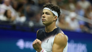 Shelton fordert Alcaraz im Viertelfinale
