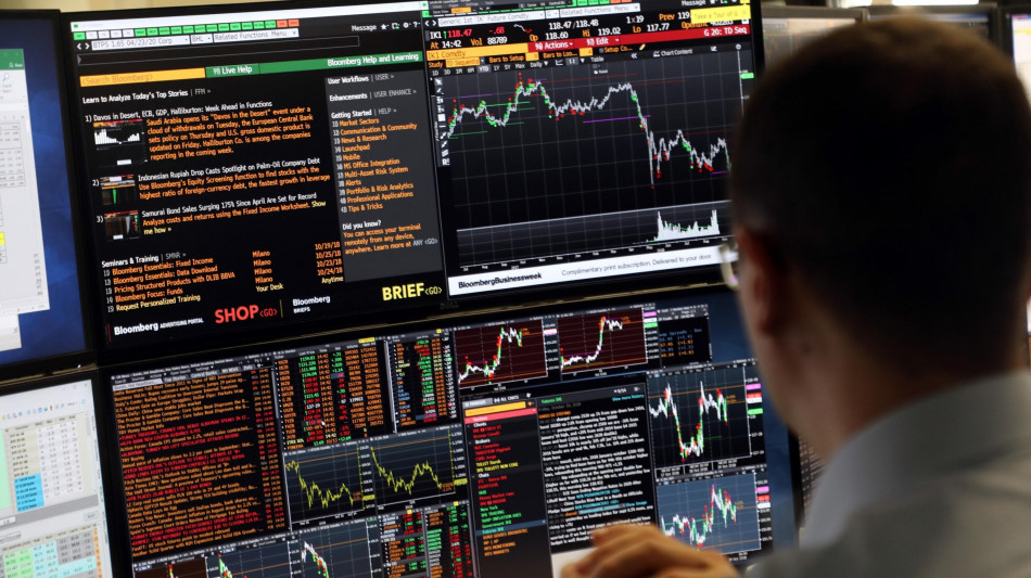 Lo spread tra Btp e Bund chiude in calo a 74 punti
