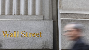 Wall Street apre debole, Dj -0,15%, Nasdaq +0,02%