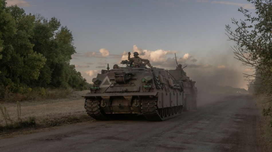 Ucr&acirc;nia diz que sua incurs&atilde;o acabar&aacute; se R&uacute;ssia aceitar uma 'paz justa'
