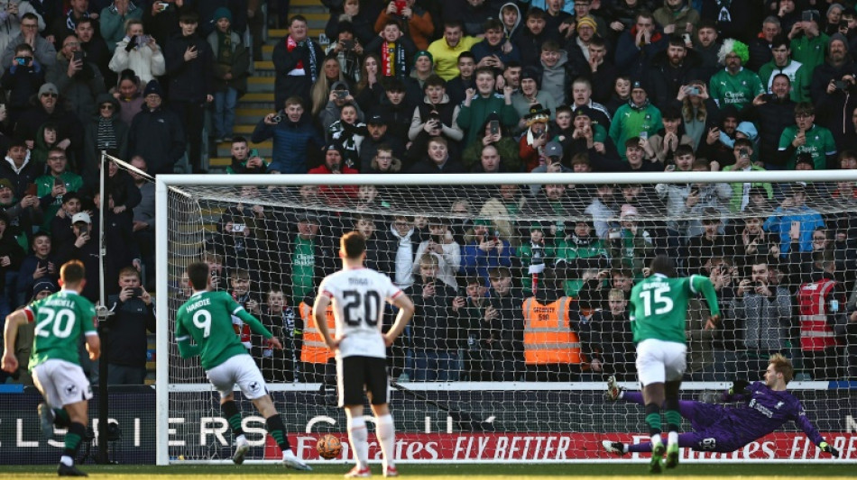 Liverpool &eacute; eliminado da Copa da Inglaterra pelo Plymouth, lanterna da 2&ordf; divis&atilde;o
