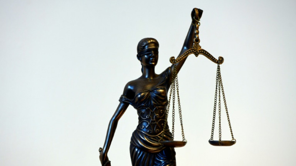 Nachbar mit Bolzenschuss und Messer get&ouml;tet: Angeklagter soll in Psychiatrie