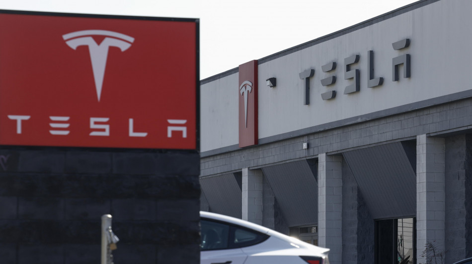 'Calano le vendite di Tesla in Usa, -9% nei primi tre mesi'