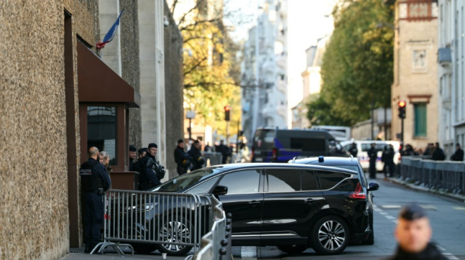 Französischer Ex-Präsident Sarkozy inhaftiert - Freilassung beantragt