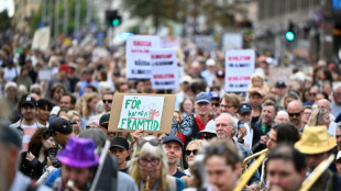 Milhares protestam na Su&eacute;cia contra as mudan&ccedil;as clim&aacute;ticas antes das elei&ccedil;&otilde;es gerais
