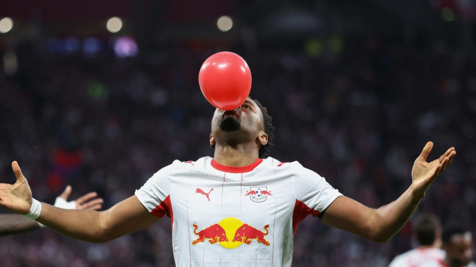Blitzstart und Nkunku-Hattrick: Leipzig d&uuml;piert Frankfurt