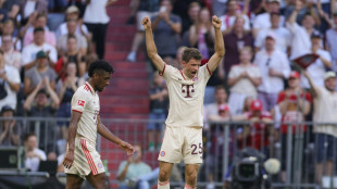 Rekordspieler M&uuml;ller trifft: Bayern bezwingt Freiburg