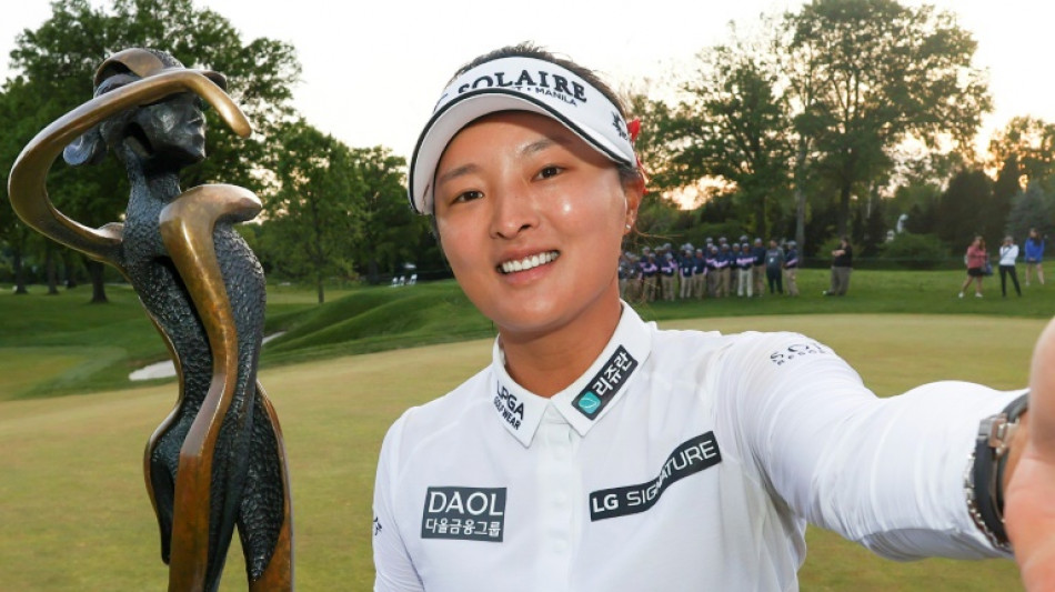Ko defeats Lee in playoff to win LPGA's Founders Cup