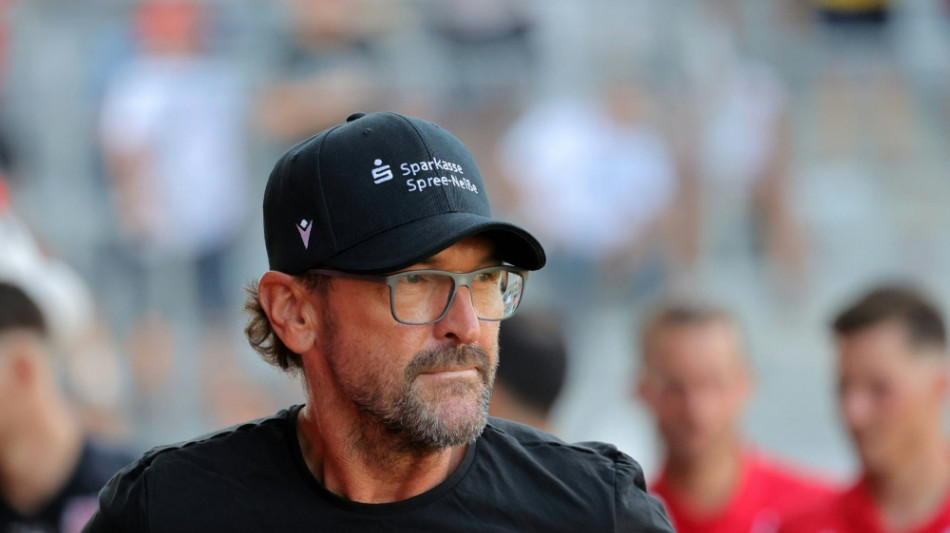 Nach Rot: Ein Spiel Sperre f&uuml;r Cottbus-Trainer Wollitz