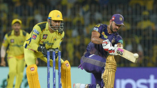 All-round Kolkata down Chennai to keep play-off hopes alive