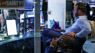 Wall Street termine en baisse apr&egrave;s des donn&eacute;es &eacute;conomiques moroses 