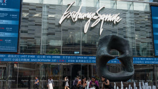Borsa: Hong Kong positiva, apre a +1,16%