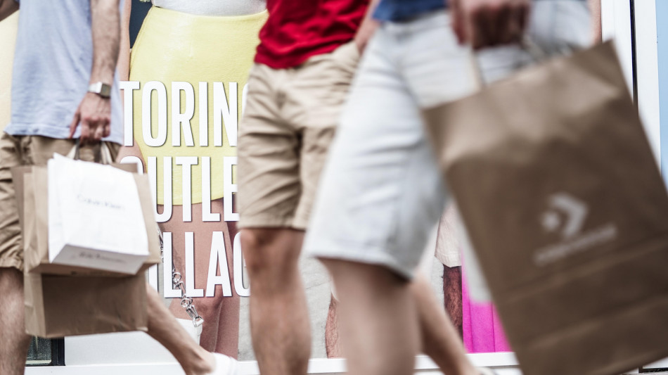 Confesercenti-Cer, con detassazione tredicesima spinta Pil +0,3%