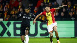 El f&uacute;tbol neerland&eacute;s evita el caos al desestimarse la causa contra los binacionales