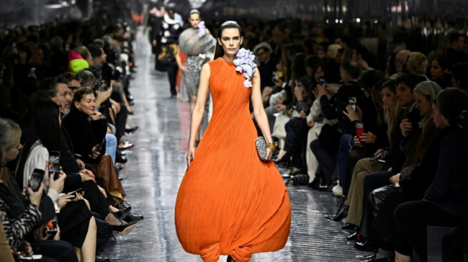 Anderson se inspira en las flores para su debut en la alta costura con Dior