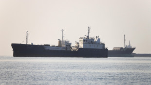 Axios, Usa sospendono raid contro missili e droni iraniani a Hormuz