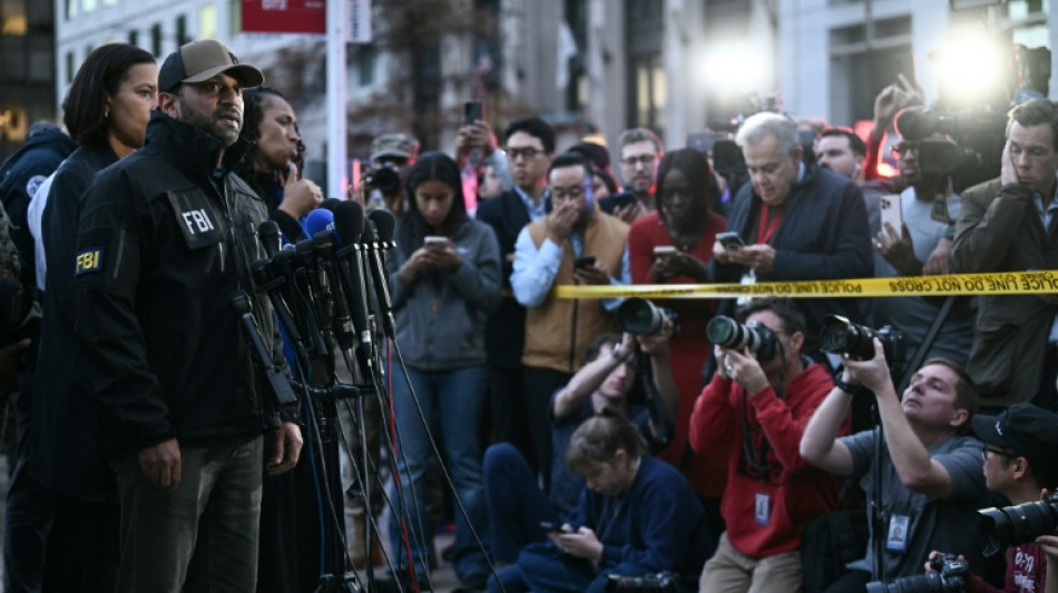 Dois guardas nacionais est&atilde;o em 'estado cr&iacute;tico' ap&oacute;s serem baleados perto da Casa Branca