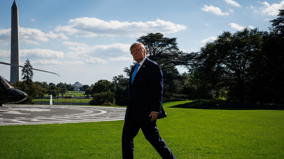 Trump, 'Islam e immigrazione responsabili di quanto accade in Francia'