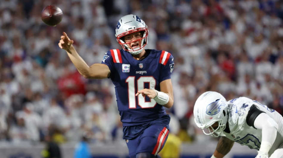 Bills, Eagles lose unbeaten records in day of upsets
