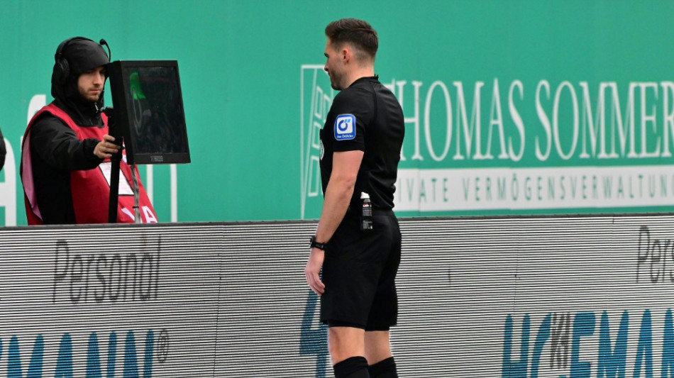 Nach wildem Spiel: Schalke rettet Punkt und verliert Karius