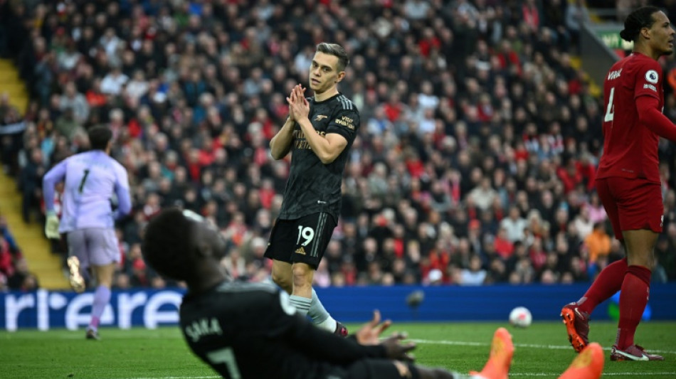 Arsenal held by Liverpool in blow to Premier League title bid