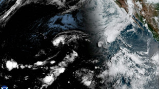 Lala, now a hurricane, dumps heavy rain on Hawaii