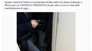 Avs, per l'eurodeputata Salis controllo di polizia preventivo in hotel
