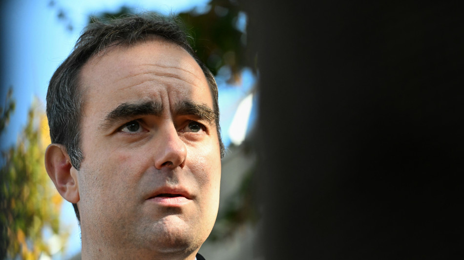 Atteso per questa sera annuncio governo in Francia