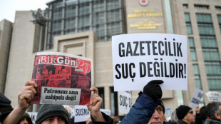 Una corte de Turqu&iacute;a condena a un veterano periodista bajo la controversial ley de medios