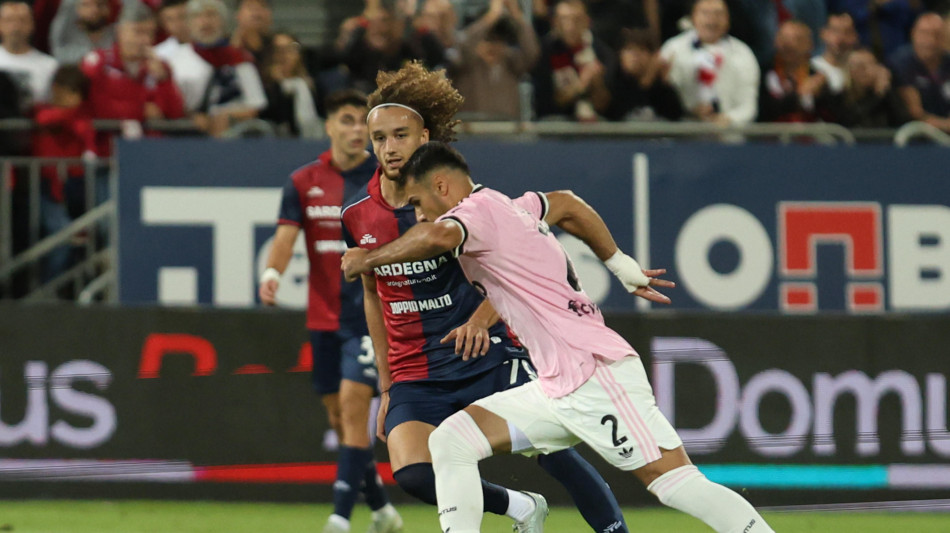 Calcio: Juve; Celik e Boga si allenano in gruppo verso la Lazio
