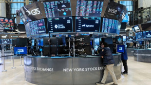 Wall Street ouvre en forte hausse, s&eacute;duite par de bons indicateurs