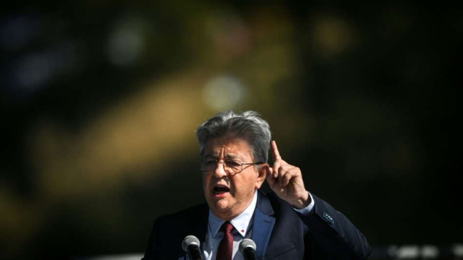 En meeting, M&eacute;lenchon promet la censure pour le budget 2027 de l'Etat