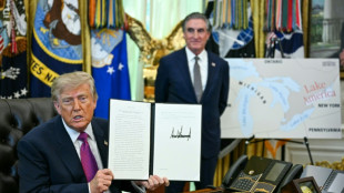 Trump orders Lake Ontario to be renamed 'Lake America'