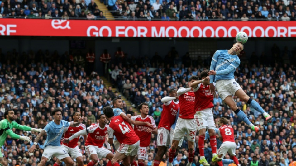 Arsenal eye return to top spot, Spurs fight for survival