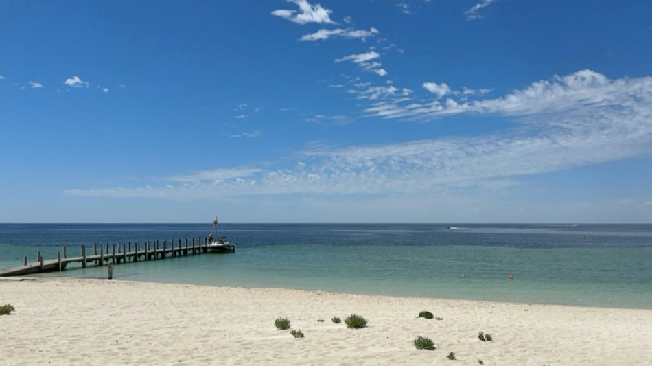 Australischer Junge schwimmt vier Stunden im Meer und rettet abgetriebene Familie