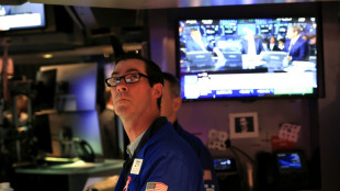 Wall Street cl&ocirc;ture en baisse, min&eacute;e par une nouvelle envol&eacute;e du p&eacute;trole