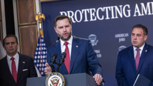 Vance accusa Microsoft di frode sui visti, stop ai programmi sulle green card