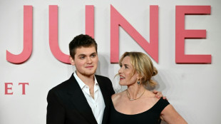 Kate Winslet, "orgullosa" de dirigir su primer filme, con guion de su hijo